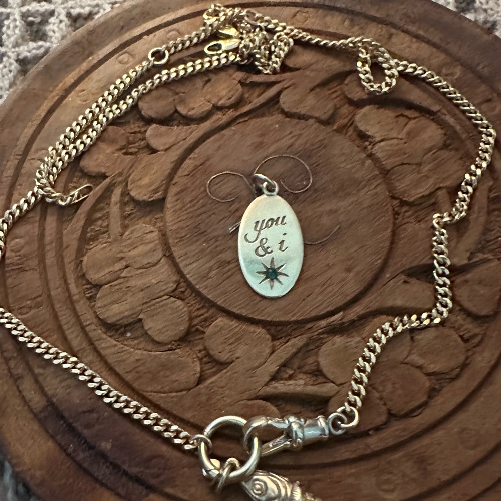 Florence and Nell custom Original Oval Momento Pendant Charm – Hand Engraved - Picture 3 of 9